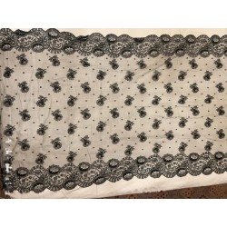Mantilla Vintage en Negro - Encaje Fino de Estilo Tradicional Español
