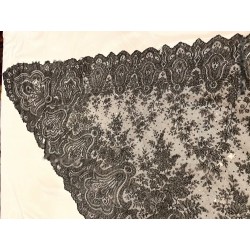 Mantilla Histórica de Cambray - Pieza Textil Delicada del Siglo XIX