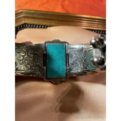 Brazalete Étnico de Plata Tibetana - Joya con Turquesas y Corales