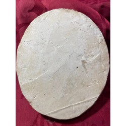 Relieve Escultural Religioso - Escena de la Crucifixión en Espuma de Mar