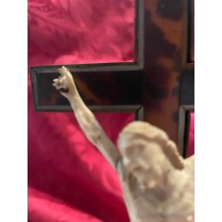 Crucifijo de Marfil y Carey - Obra de Arte Religiosa Tradicional