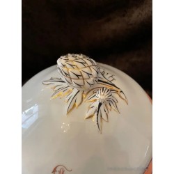 Sopera Vintage de Porcelana - Pieza de Vajilla con Decoración Elegante