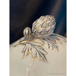 Sopera Vintage de Porcelana - Pieza de Vajilla con Decoración Elegante