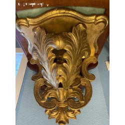 Ménsula Barroca Dorada - Pieza Decorativa de Estilo Ornamental