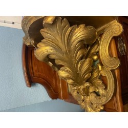Ménsula Barroca Dorada - Pieza Decorativa de Estilo Ornamental