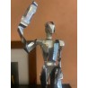Escultura en metal de un torero