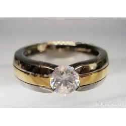 Anillo de Titanio Bicolor Elegante - Joya Moderna con Circonita Brillante