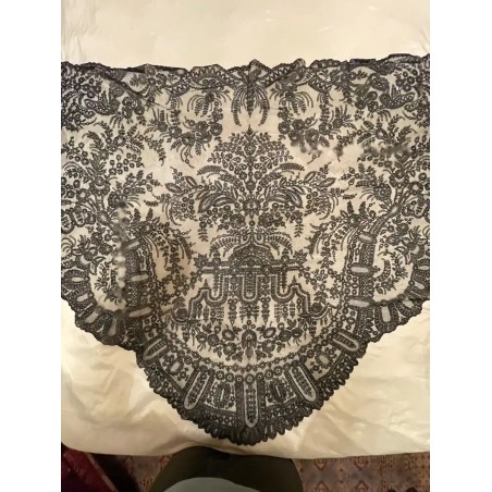 Mantilla Histórica de Cambray - Pieza Textil de Alta Costura Siglo XIX