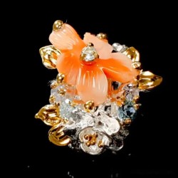 Anillo de plata con flor de coral