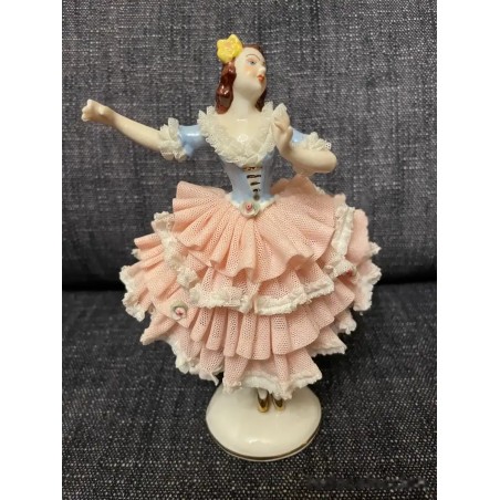Figura de Bailarina Vintage en Porcelana - Escultura de Danza Clásica