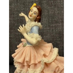 Figura de Bailarina Vintage en Porcelana - Escultura de Danza Clásica