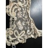 Tiraborda Vintage Blanca - Pieza Textil Artesanal con Bordado Calado