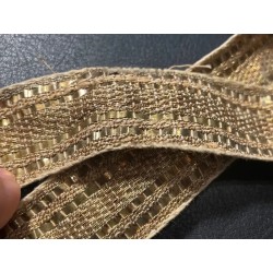 Entredos Vintage de Hojilla de Oro - Pieza Textil de Alta Costura