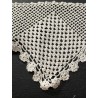 Encaje Vintage Delicado - Pieza Textil Artesanal de Colección Histórica