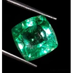 Esmeralda Natural Verde Intenso de Alto Quilataje - Gema de Colección Premium 9,62 CT