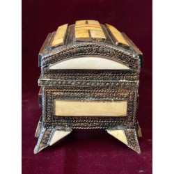Cofre Antiguo Marroquí - Caja Artesanal Metal y Hueso Diseño Oriental Vintage