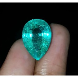 Esmeralda Natural Certificado 3.77CT - Gema verde Talla Pera AAA Premium