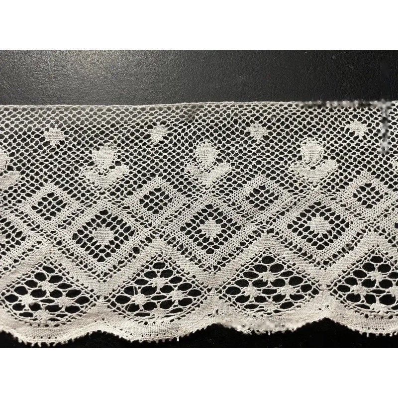 Encaje Antiguo de Bolillos Artesanal - Puntilla Vintage Blanca 470cm x 10cm