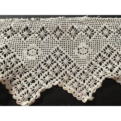 Encaje Antiguo de Ganchillo Floral - Puntilla Vintage 380cm x 8.5cm Algodón Crudo