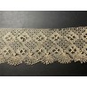 Encaje Antiguo de Bolillos Motivo Cruces - Puntilla Vintage 300cm x 10cm Artesanal