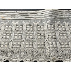 Tiraborda Antigua Bordado Richelieu - Cenefa Baptist Calado Geométrico 200 cm x 15 cm