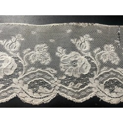 Encaje Antiguo de Malla con Flores - Puntilla Vintage 350cm x 11cm Estilo Valencienne