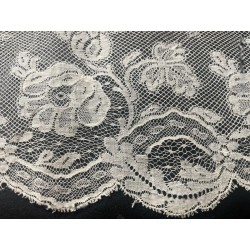 Encaje Antiguo de Malla con Flores - Puntilla Vintage 350cm x 11cm Estilo Valencienne