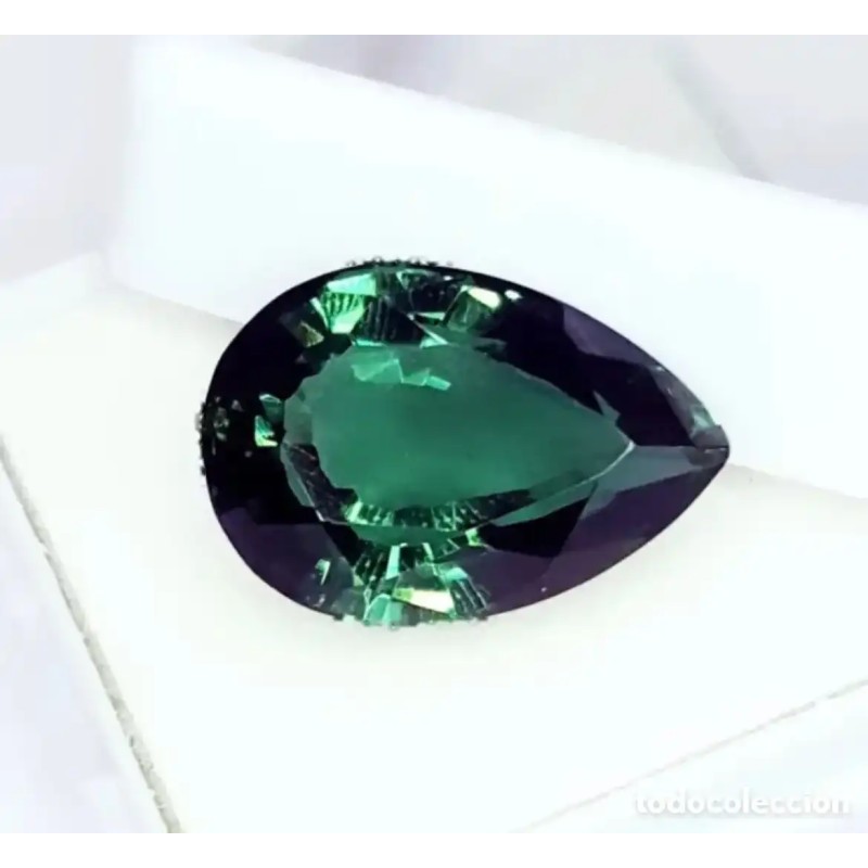 Amatista Natural Verde 10,37 CT - Gema Tallada con Certificado de Autenticidad
