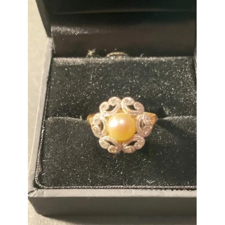Anillo Vintage de Oro y Platino con Perla Amarilla y Brillantes - Diseño Floral