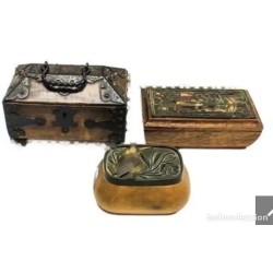 Tres Cajas Antiguas Decorativas - Arqueta Medieval y Cofres Ornamentados