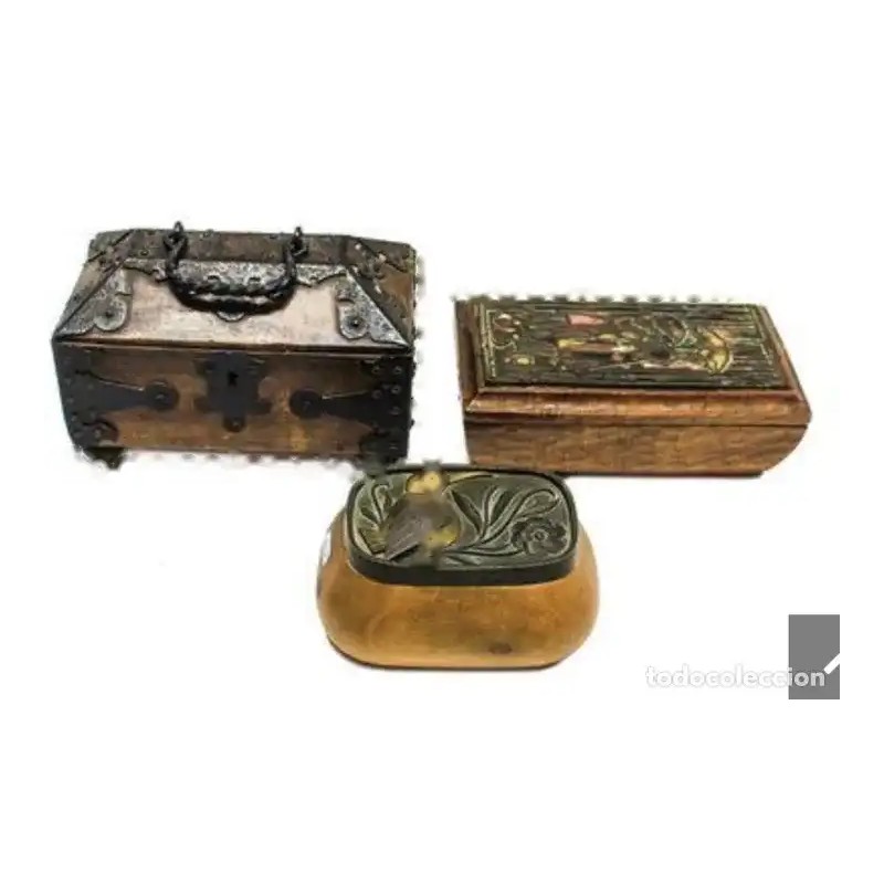 Tres Cajas Antiguas Decorativas - Arqueta Medieval y Cofres Ornamentados
