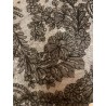 Mantilla Española de Tres Picos en Encaje Chantilly Negro - Pieza Textil Antigua