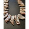 Collar de Perlas Keshi Rosa con Brillo Nacarado - Joya Marina Exclusiva