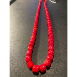 Collar de Coral Rojo con Cuentas Tubulares - Pieza Mediterránea Tradicional
