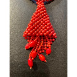 Collar Artesanal de Coral Rojo con Detalles Blancos - Diseño Cascada Tejido a Mano