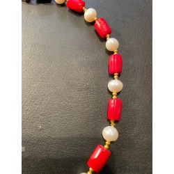 Collar de Coral Rojo y Perlas con Colgante de Nácar - Motivo Cisne con Rubíes