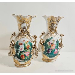 Pareja de Jarrones Isabelinos de Porcelana Decorativa con Flores - Antigüedad