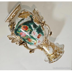 Pareja de Jarrones Isabelinos de Porcelana Decorativa con Flores - Antigüedad