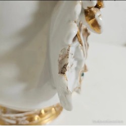 Pareja de Jarrones Isabelinos de Porcelana Decorativa con Flores - Antigüedad