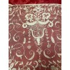 Encaje Antiguo de Cadeneta sobre Tul Burgundy - Bordado Floral Artesanal