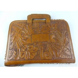 Cartera Vintage de Cuero Repujado - Diseño Artesanal con Motivos Florales