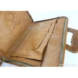 Cartera Vintage de Cuero Repujado - Diseño Artesanal con Motivos Florales