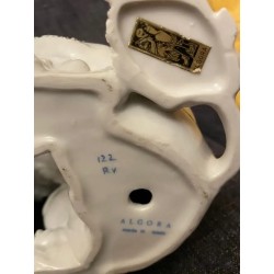 Perro de Algora - Escultura de Porcelana Detallada