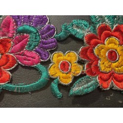 Tiraborda flores bordadas multicolor - artesanía decorativa cinta 950x8 cm