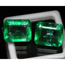 Pareja de Esmeraldas Naturales 17,80 CT - Gemas Talla Esmeralda Colombianas