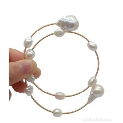 Pulsera Aros Dorados con Perlas Barrocas Naturales - Joyería Elegante Ajustable