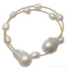 Pulsera Aros Dorados con Perlas Barrocas Naturales - Joyería Elegante Ajustable