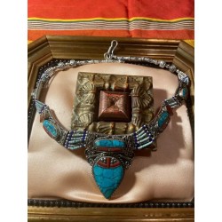 Gargantilla Étnica de Plata Tibetana con Turquesa y Coral - Joyería Artesanal