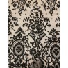 Mantón Antiguo con Flecos de Seda y Enrejado Geométrico - Textil Artesanal
