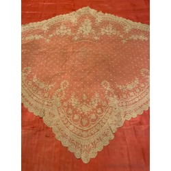 Mantilla Tradicional Española de Encaje - Pieza de Alta Costura Vintage